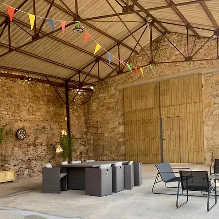 Gite 4 Etoiles - La Maison De Paul Coussergues Exterior foto